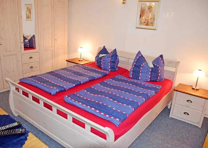 Ferienwohnung/ Ferienzimmer Asche ホームステイ *